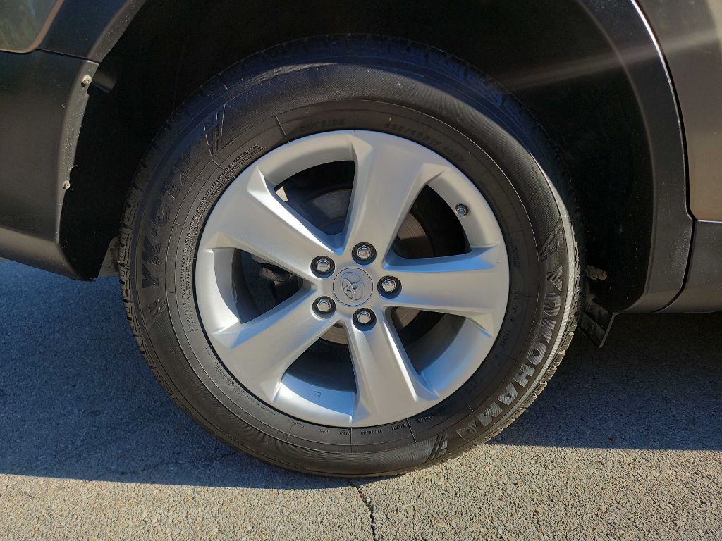 2013 Toyota Rav4 Image 14