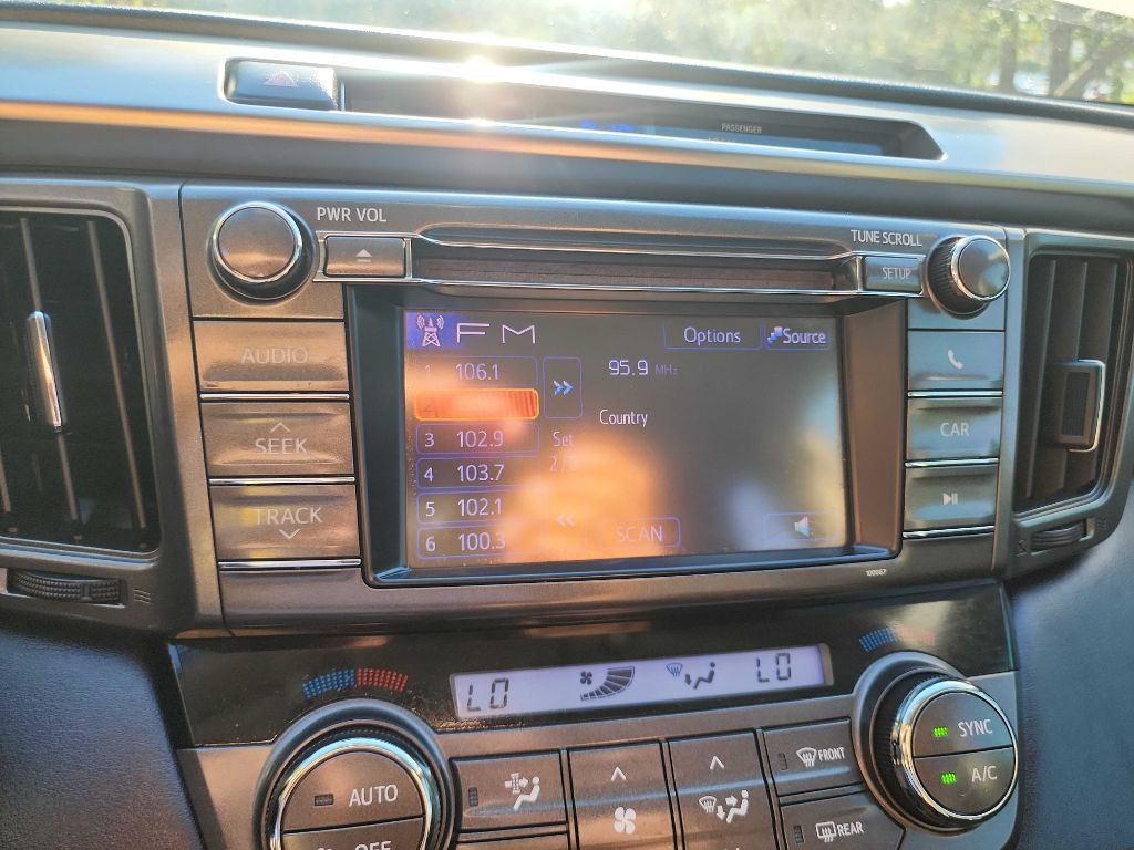 2013 Toyota Rav4 Image 26
