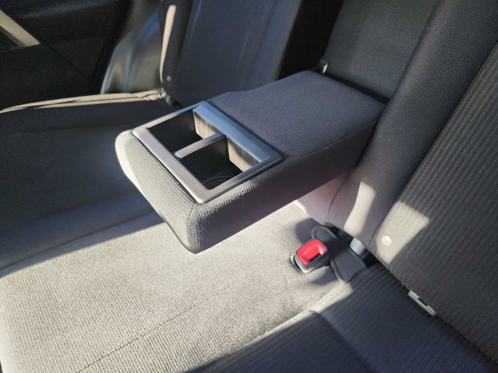 2013 Toyota Rav4 Image 32