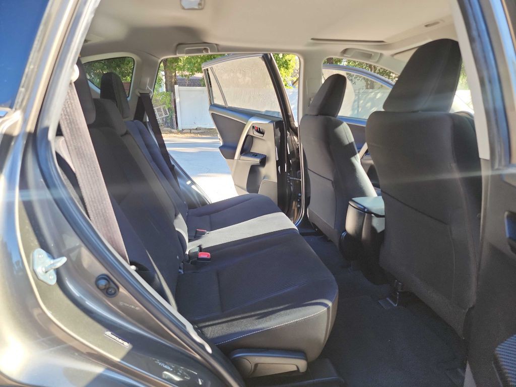 2013 Toyota Rav4 Image 35
