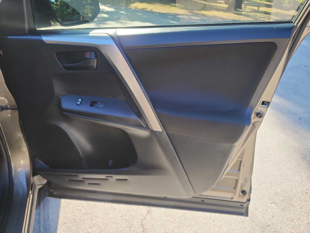 2013 Toyota Rav4 Image 36
