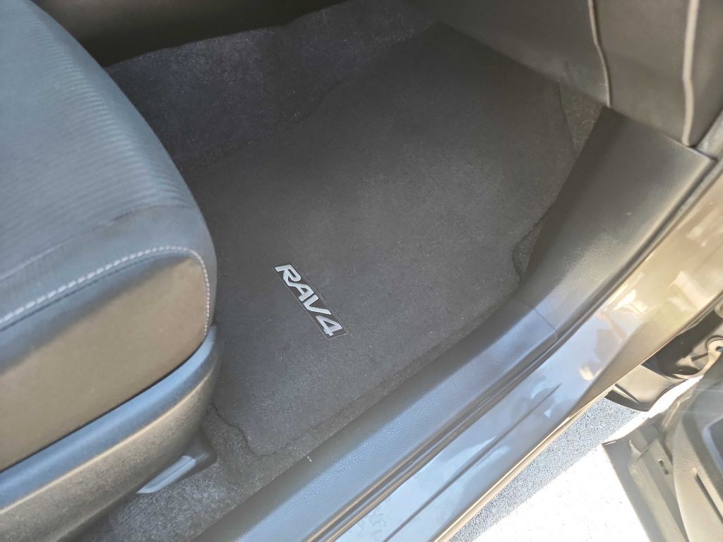 2013 Toyota Rav4 Image 41
