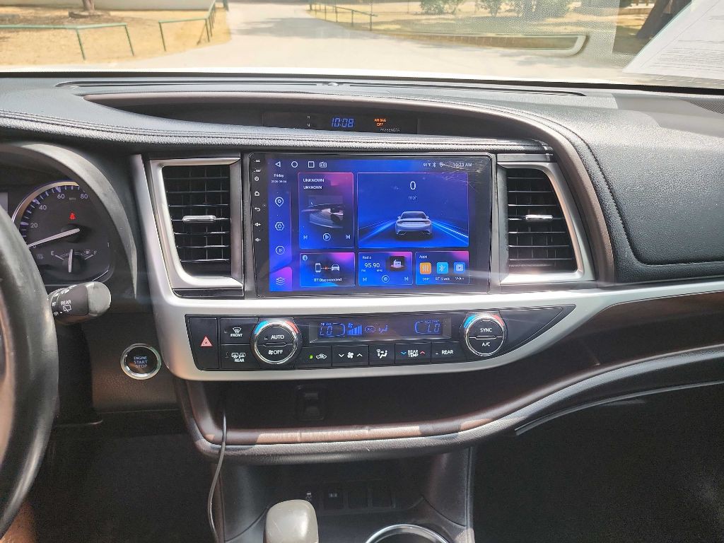 2015 Toyota Highlander Image 24