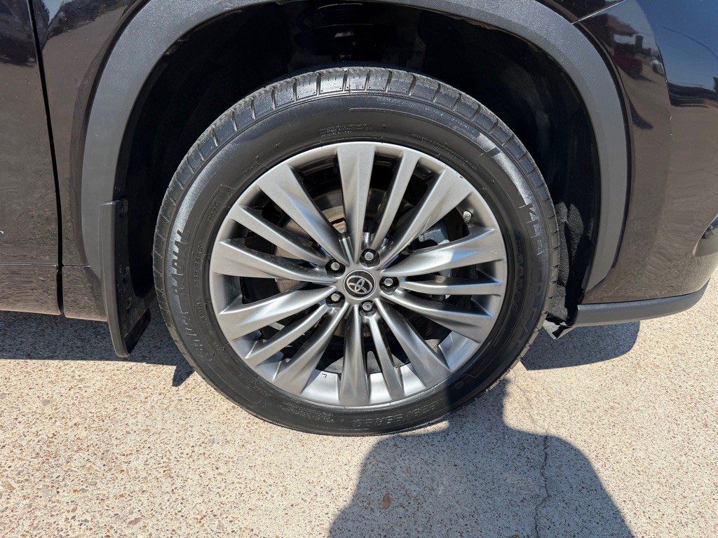 2021 Toyota Highlander Image 13