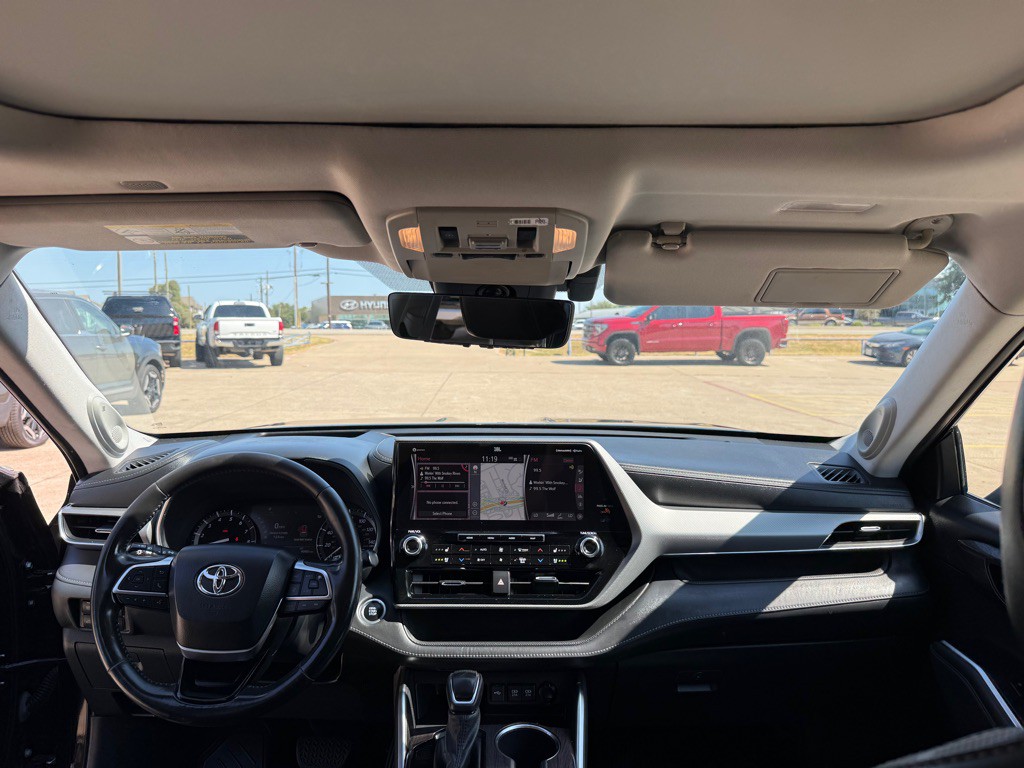 2021 Toyota Highlander Image 28
