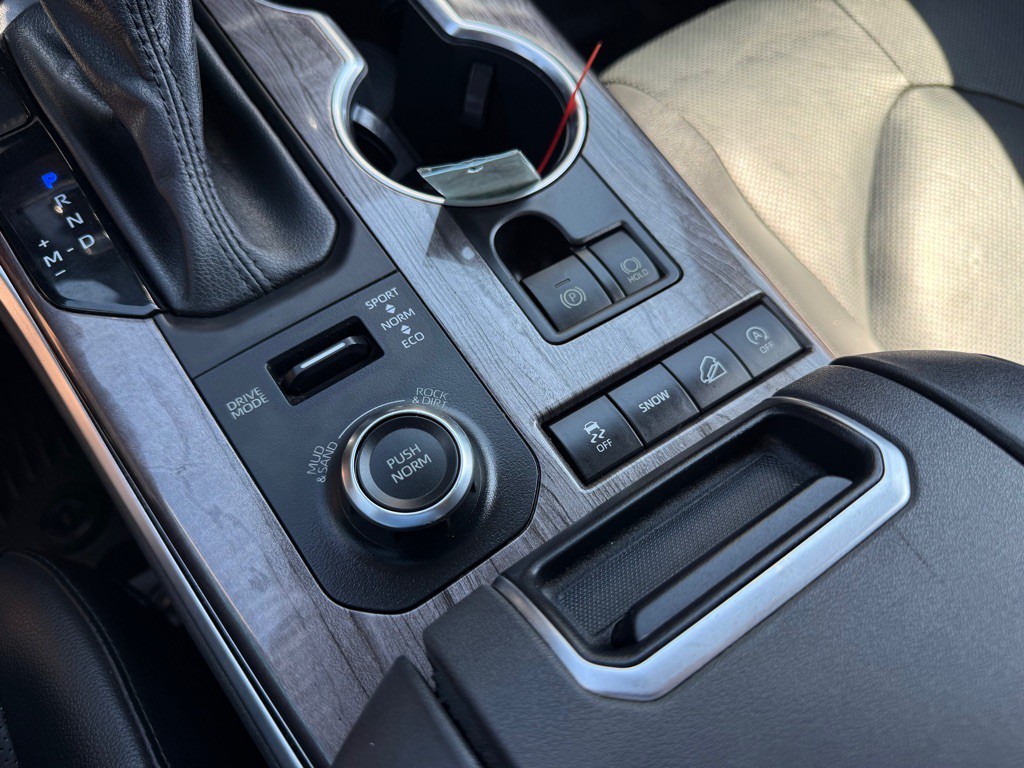 2021 Toyota Highlander Image 34