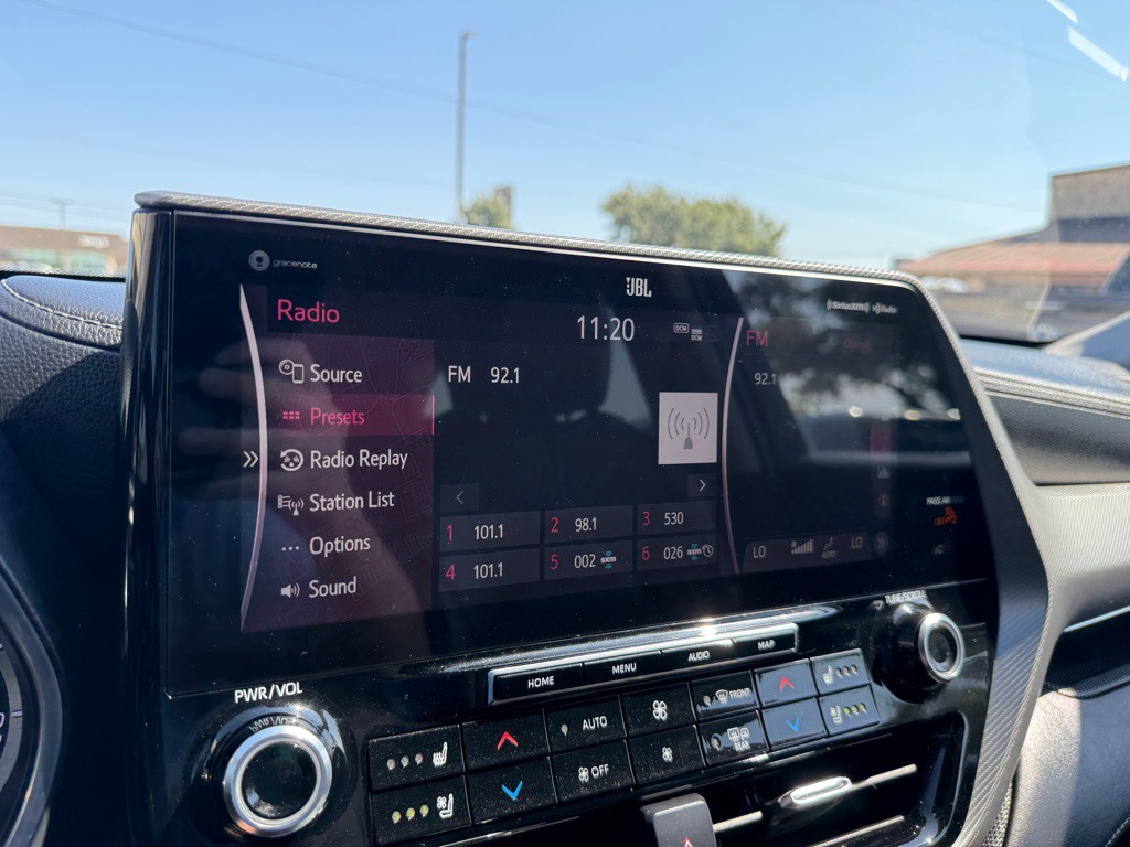 2021 Toyota Highlander Image 39