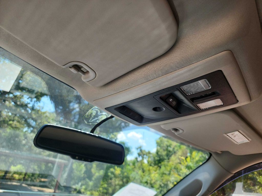 2010 Dodge Ram 3500 Image 26