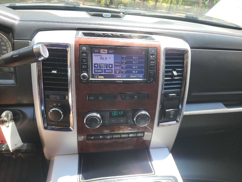2010 Dodge Ram 3500 Image 30