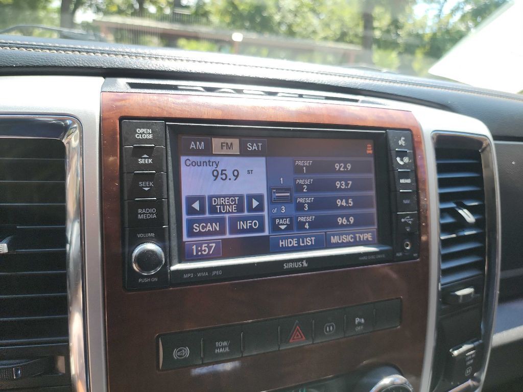 2010 Dodge Ram 3500 Image 32