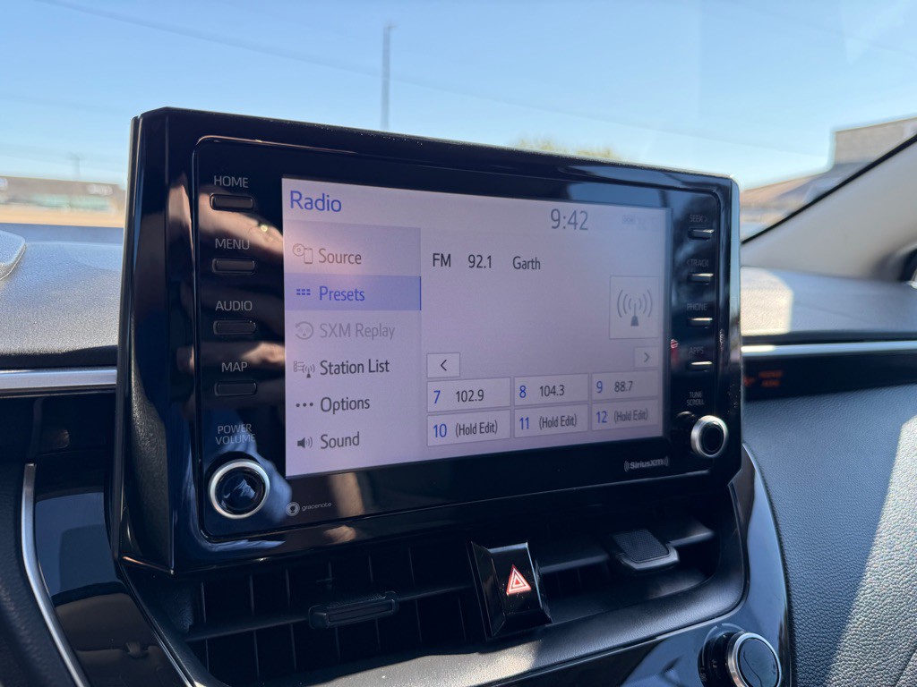2022 Toyota Corolla Image 25