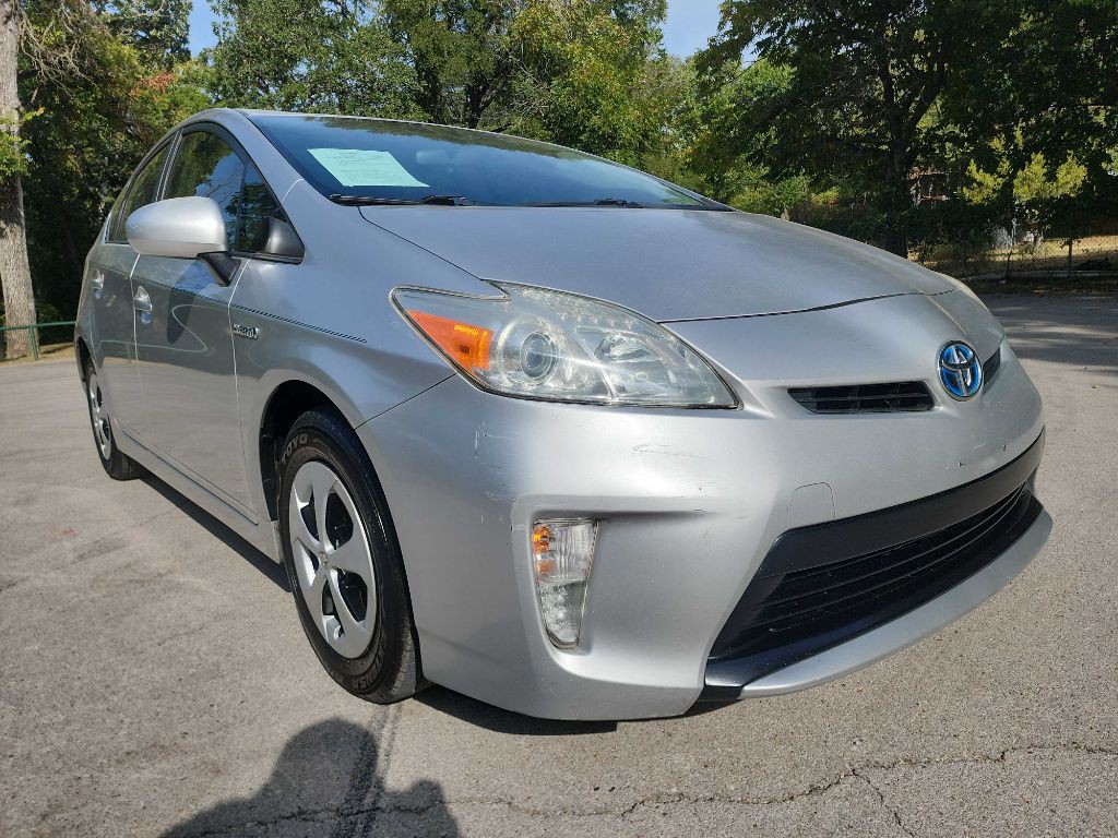 2014 Toyota Prius Image 1