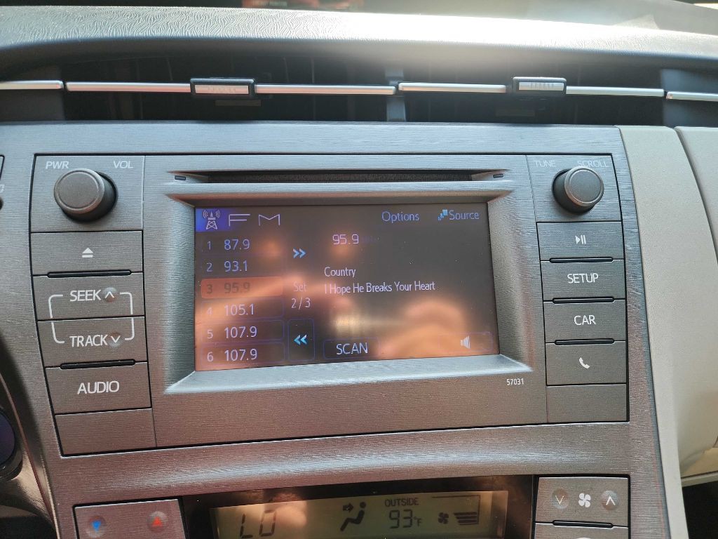 2014 Toyota Prius Image 20