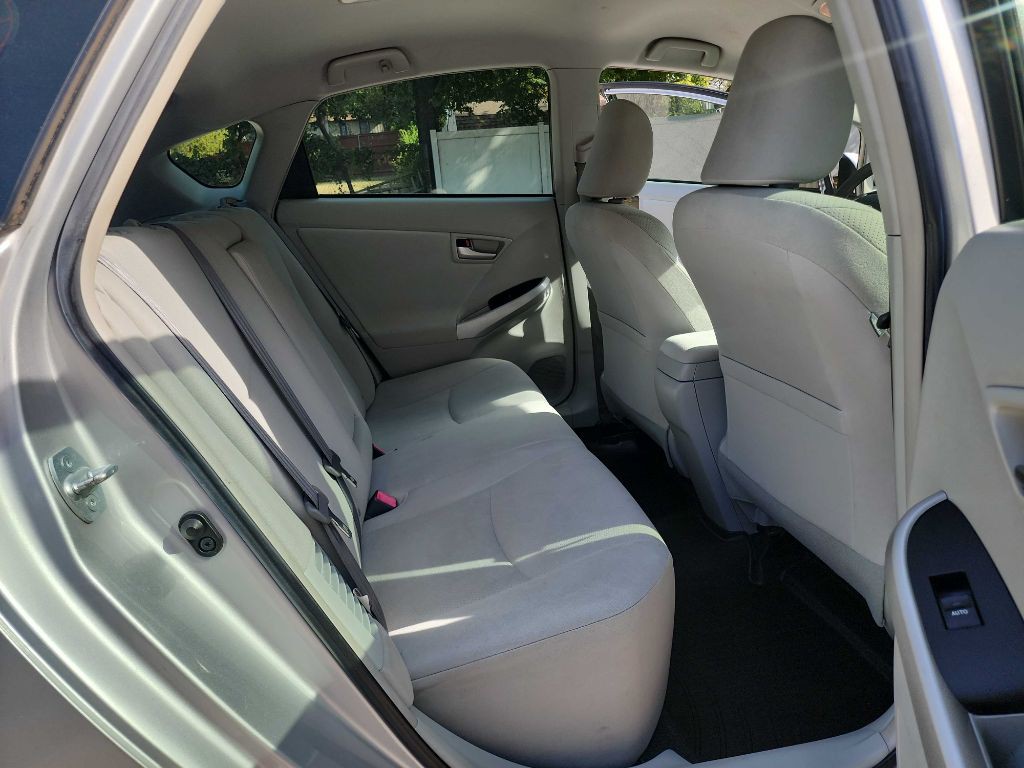 2014 Toyota Prius Image 26