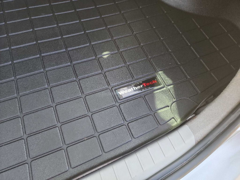 2014 Toyota Prius Image 28