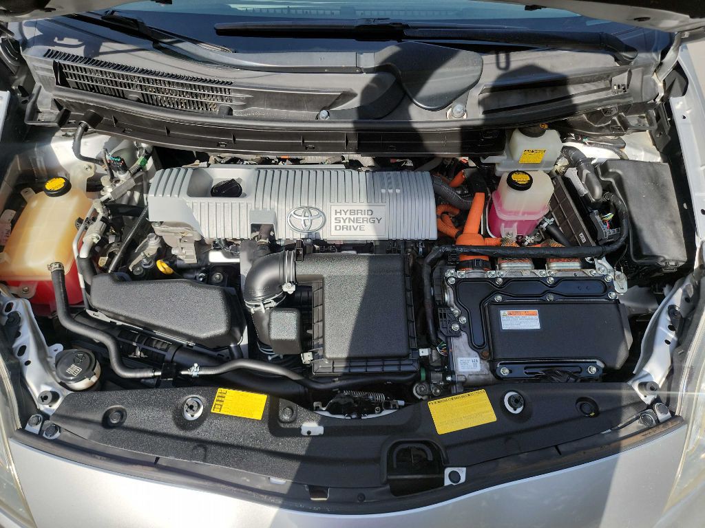 2014 Toyota Prius Image 35