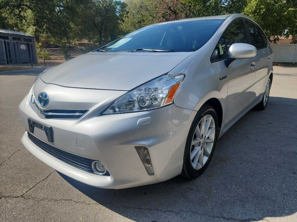 2014 Toyota Prius Image 3