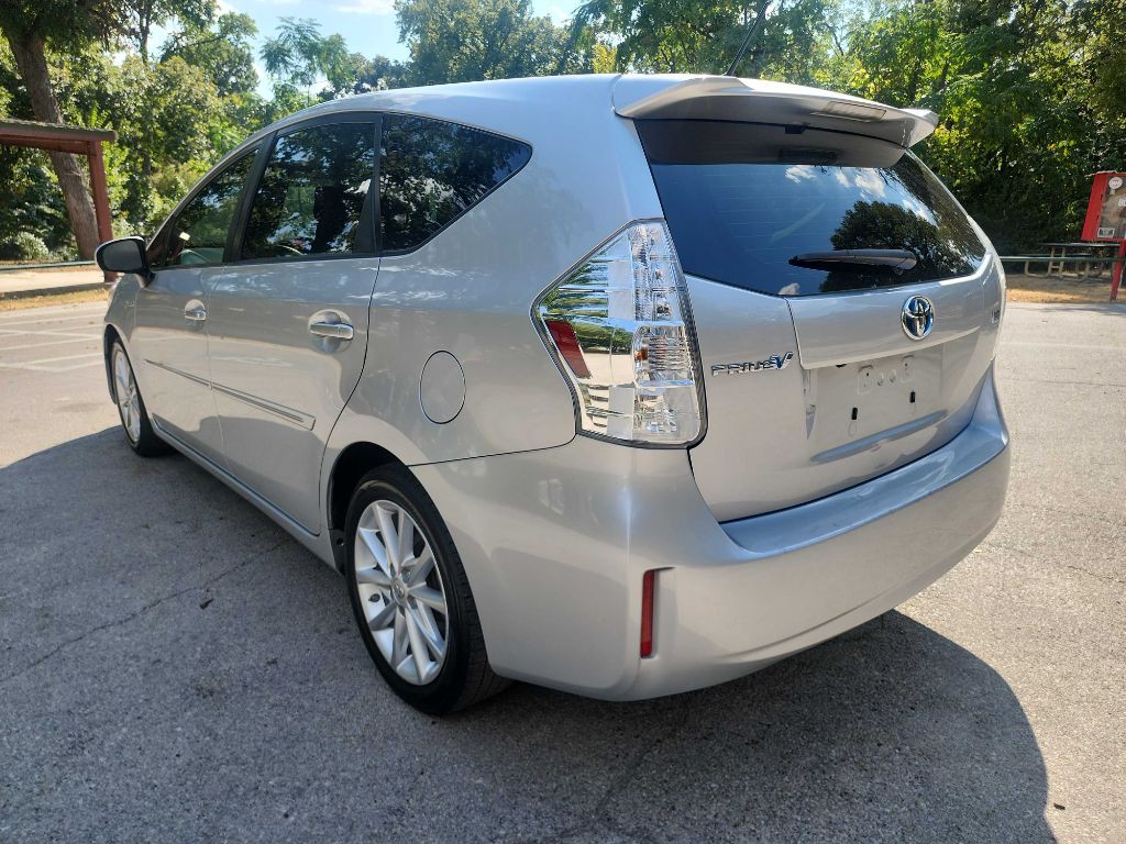 2014 Toyota Prius Image 5