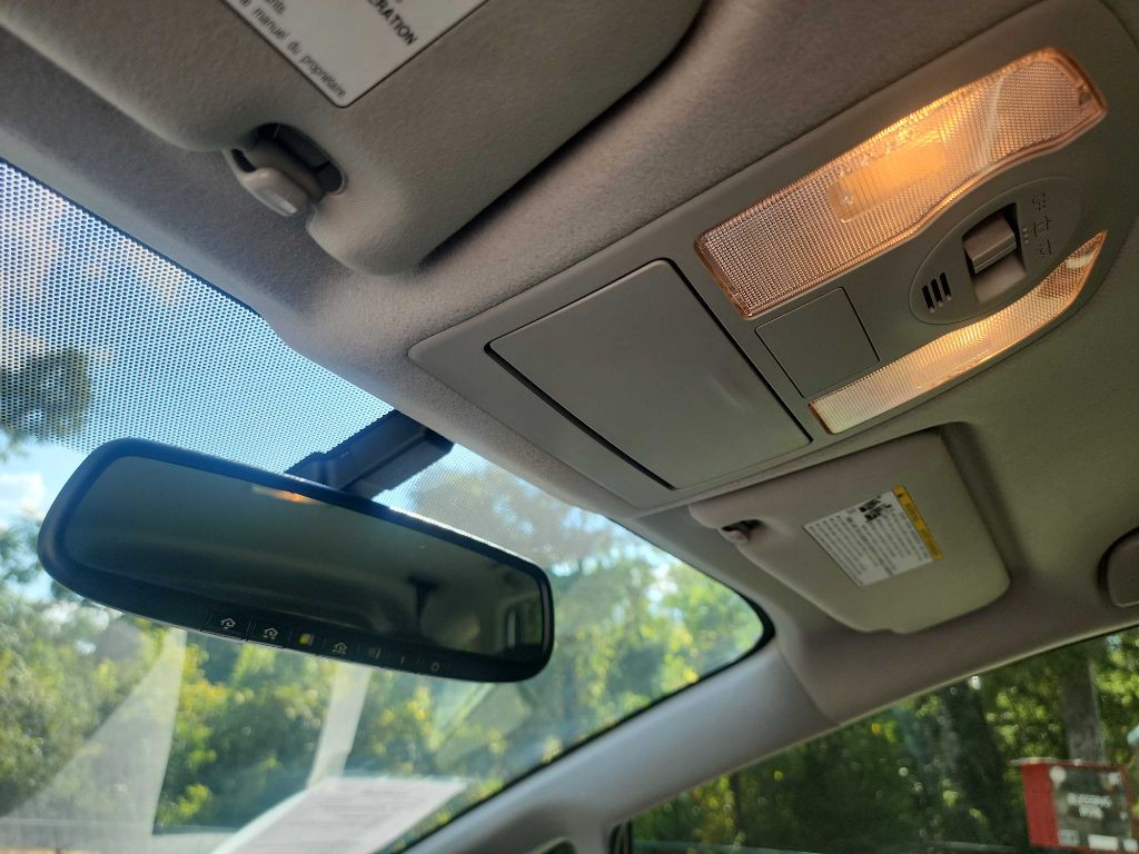 2014 Toyota Prius Image 19