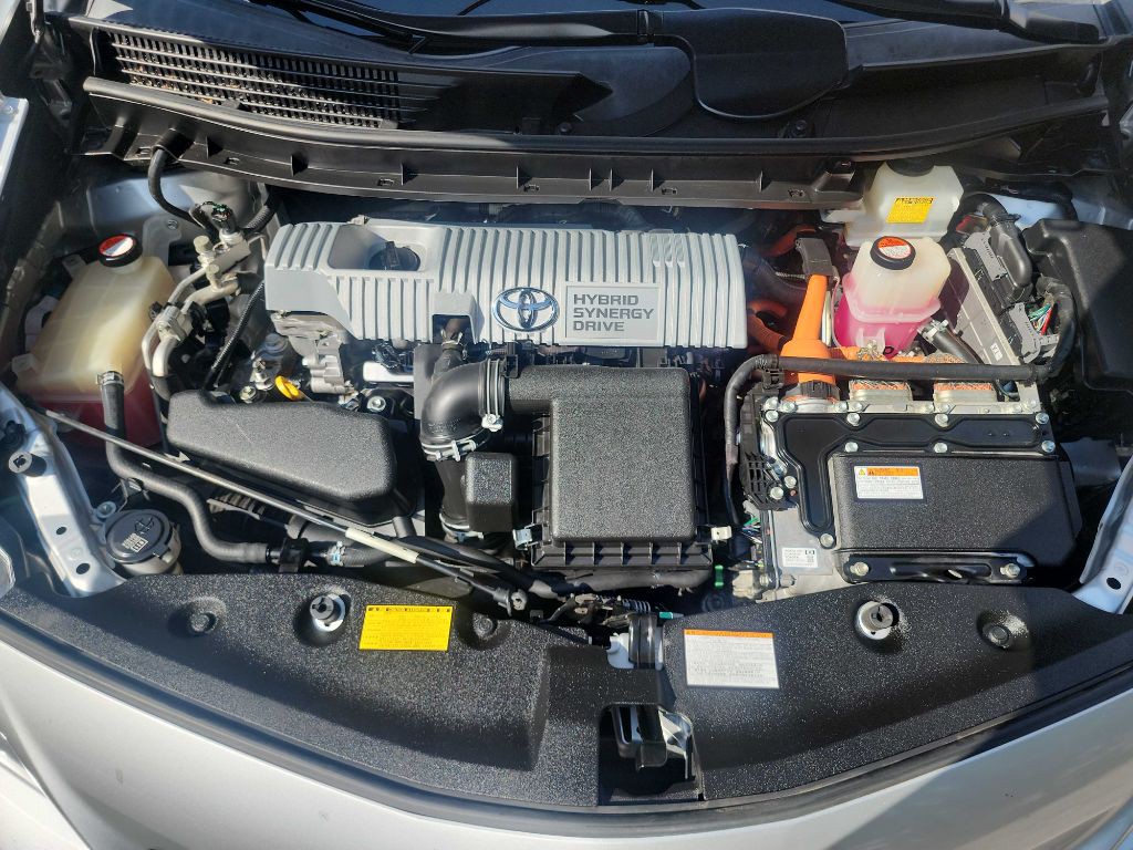2014 Toyota Prius Image 36