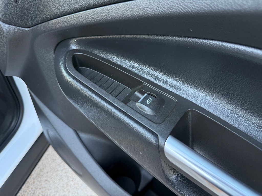 2019 Ford Escape Image 18
