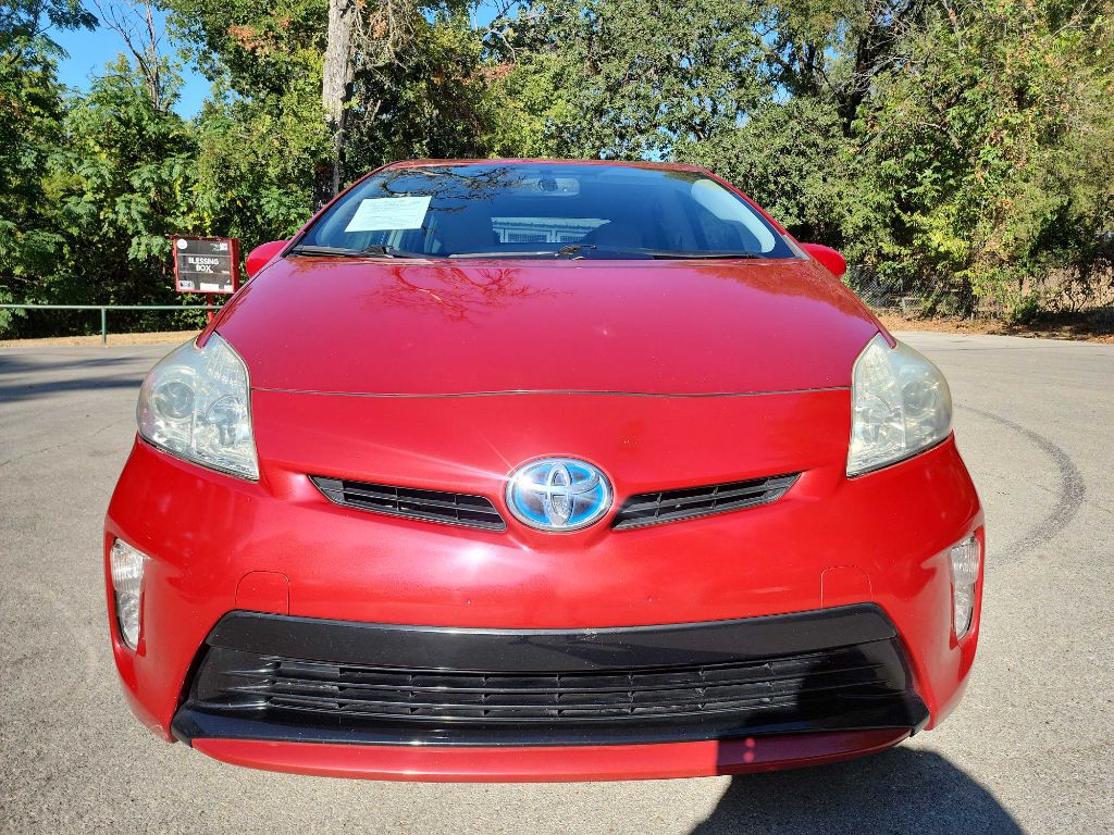 2014 Toyota Prius Image 2