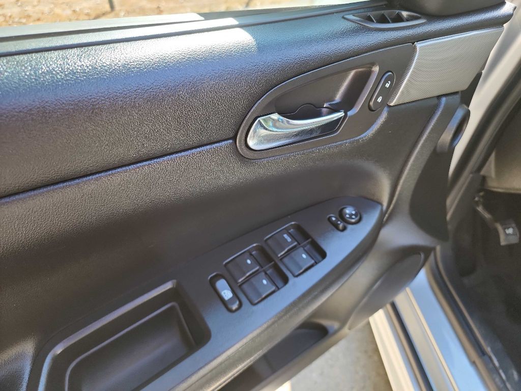 2015 Chevrolet Impala Image 13