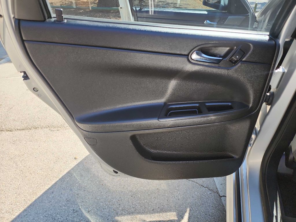 2015 Chevrolet Impala Image 24
