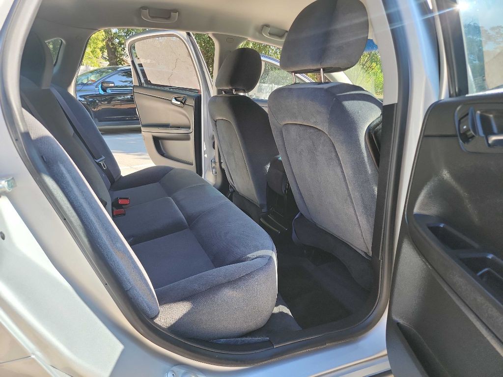 2015 Chevrolet Impala Image 28