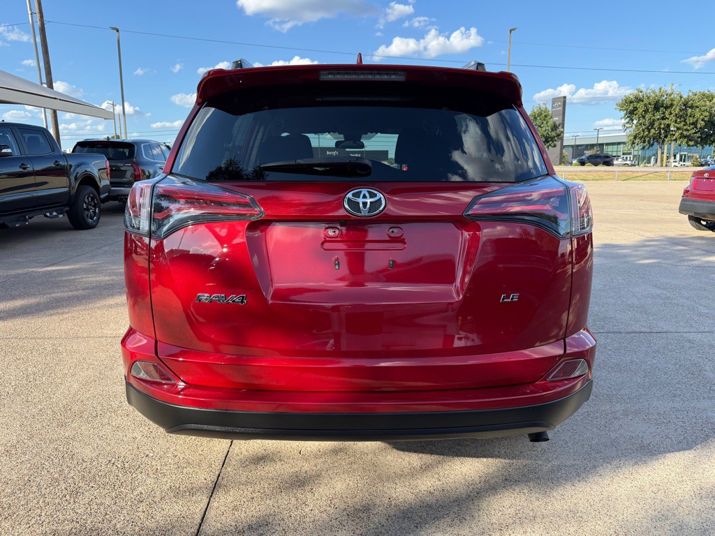 2017 Toyota Rav4 Image 6