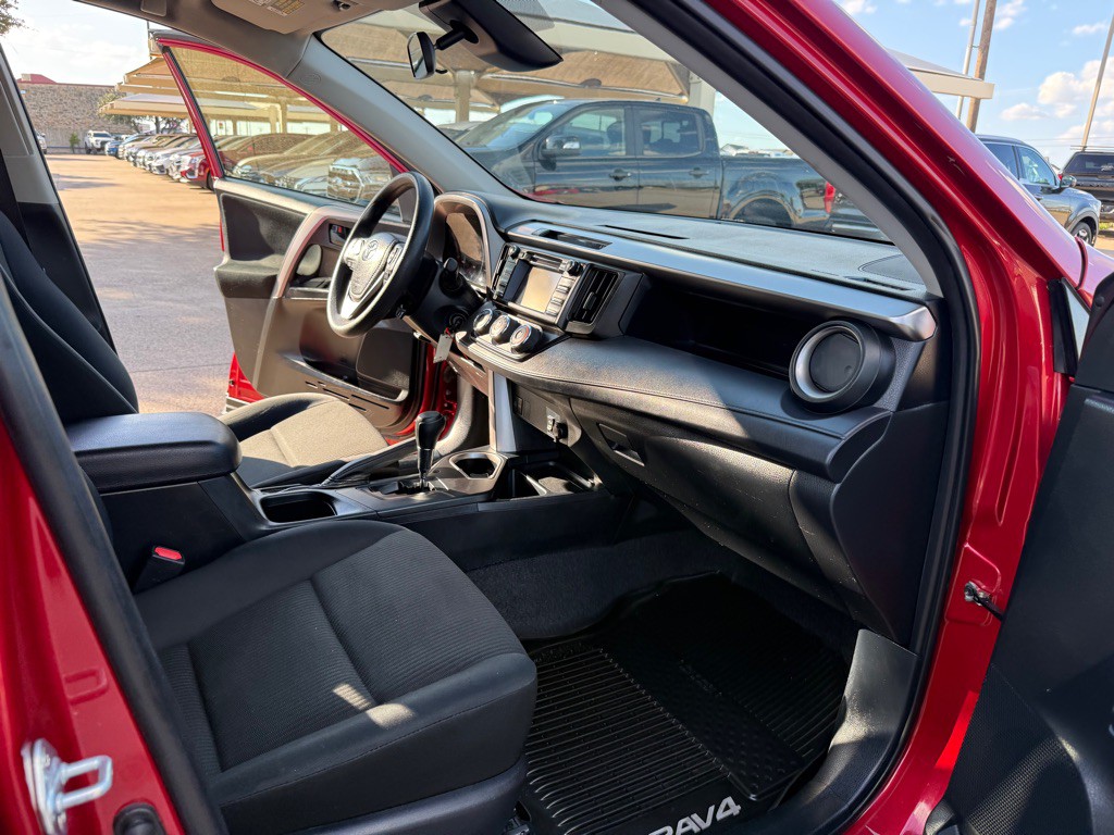 2017 Toyota Rav4 Image 15