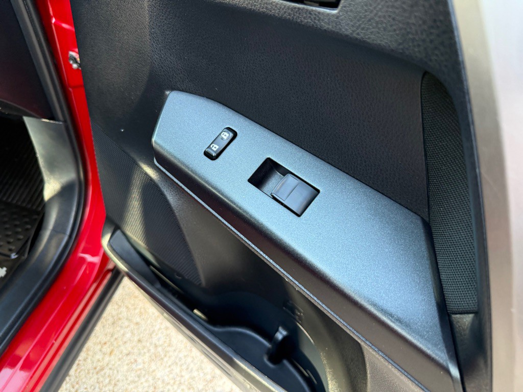 2017 Toyota Rav4 Image 24