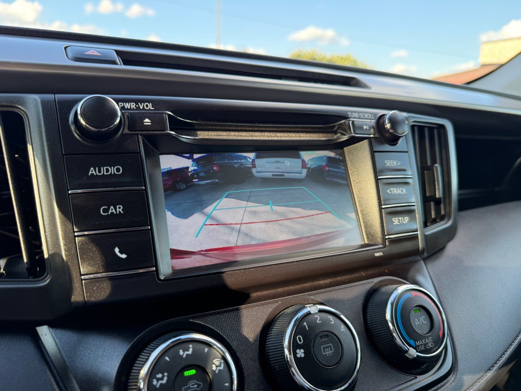 2017 Toyota Rav4 Image 31