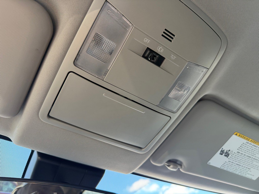 2017 Toyota Rav4 Image 32