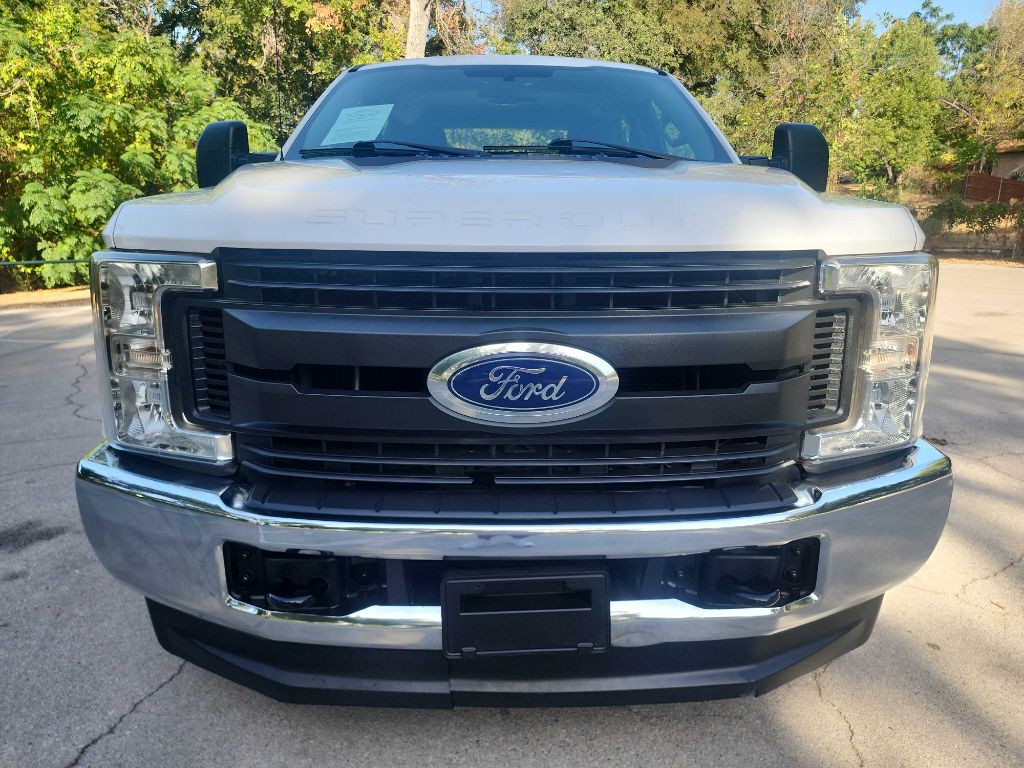 2018 Ford F-250 Image 2