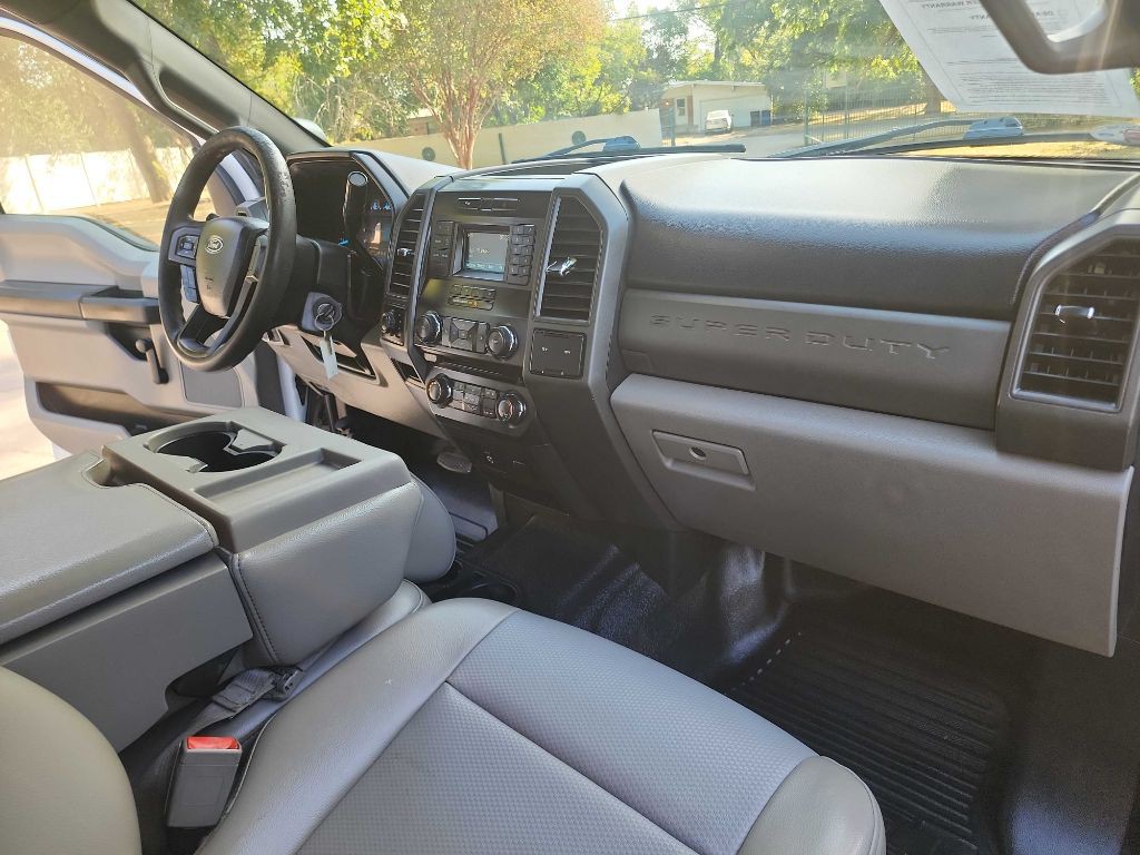 2018 Ford F-250 Image 32