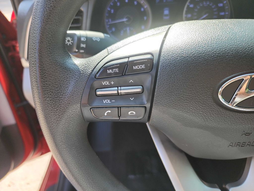 2020 Hyundai Elantra Image 11