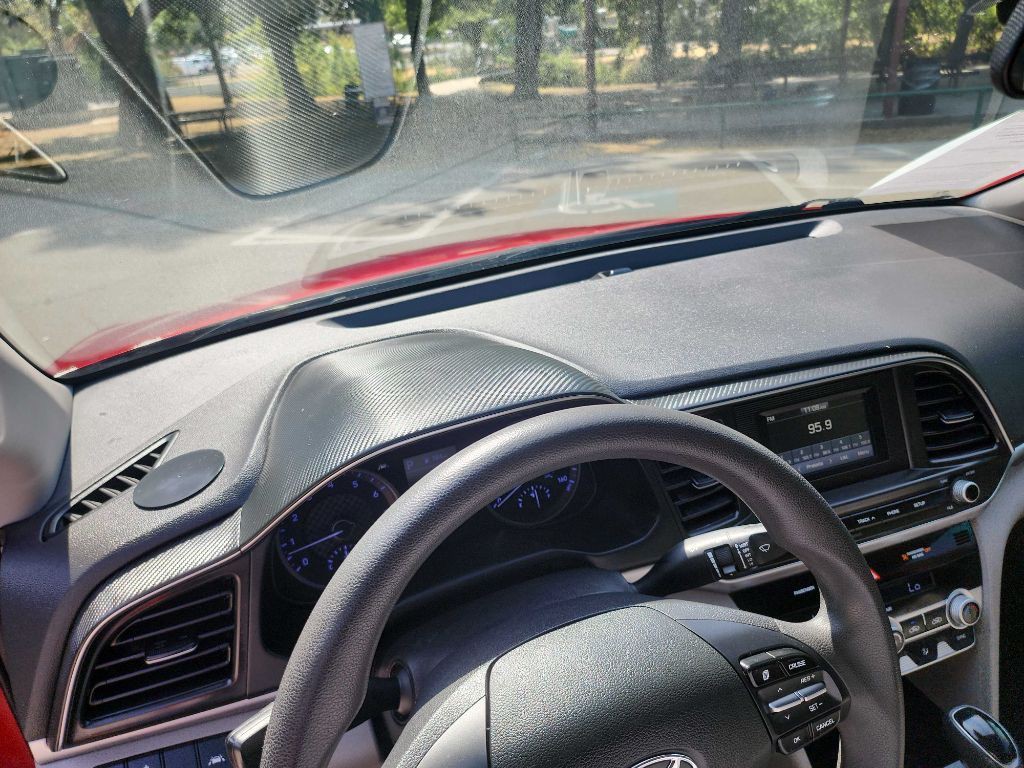 2020 Hyundai Elantra Image 14