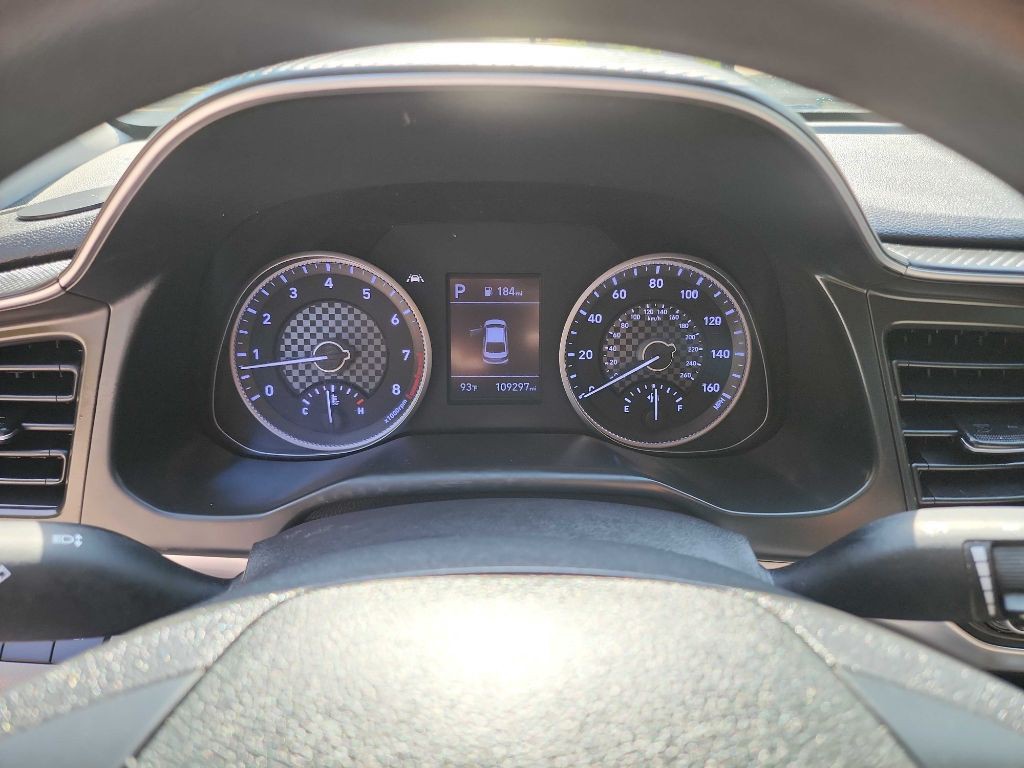 2020 Hyundai Elantra Image 15