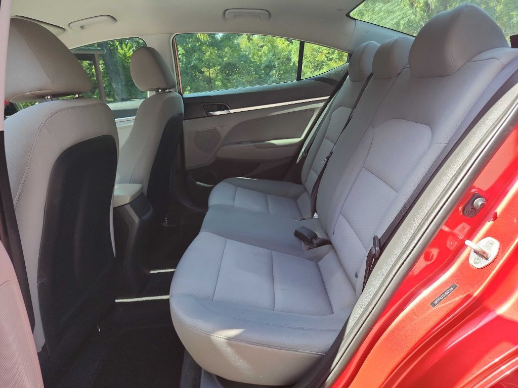 2020 Hyundai Elantra Image 20