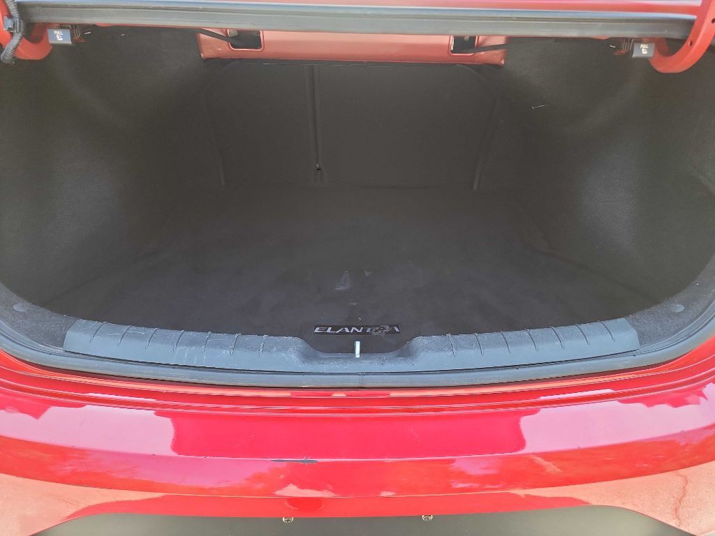2020 Hyundai Elantra Image 23