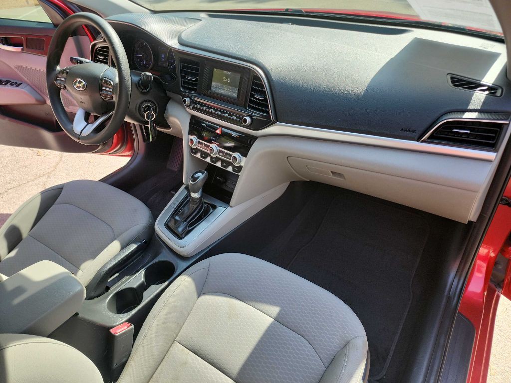 2020 Hyundai Elantra Image 27