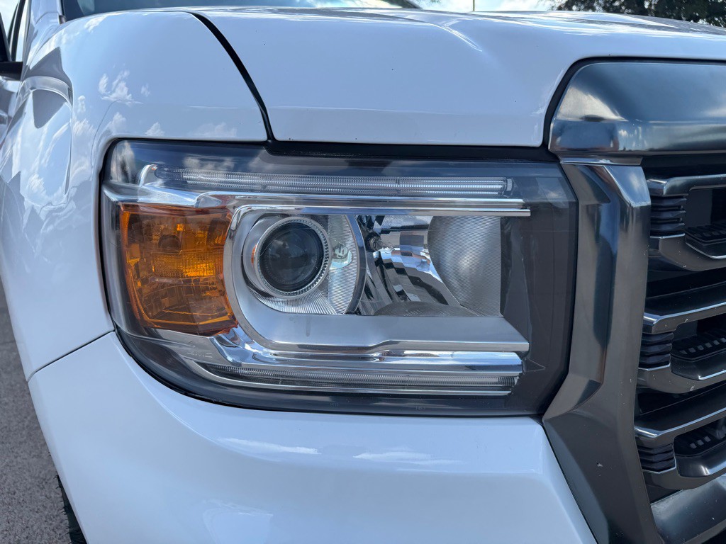 2021 GMC Canyon Image 9