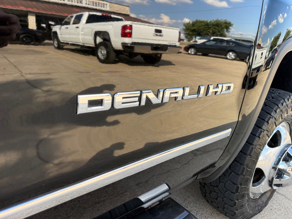 2019 GMC Sierra Image 10