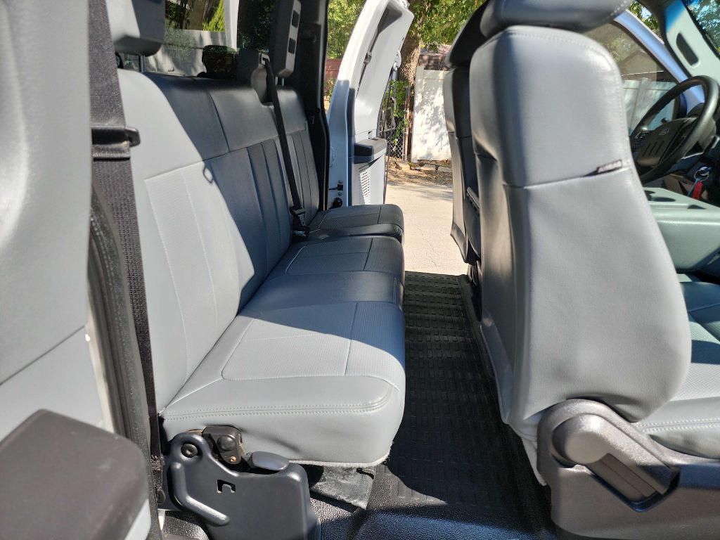 2014 Ford F-250 Image 28
