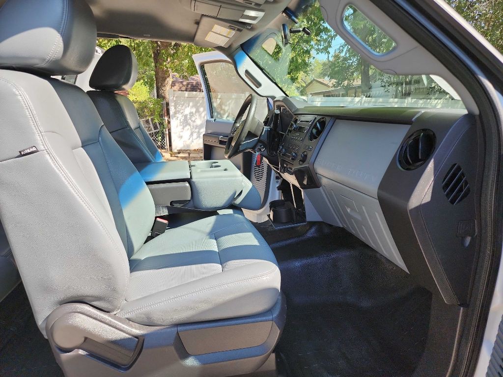 2014 Ford F-250 Image 31