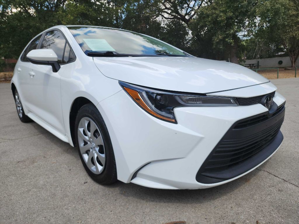 2023 Toyota Corolla Image 1