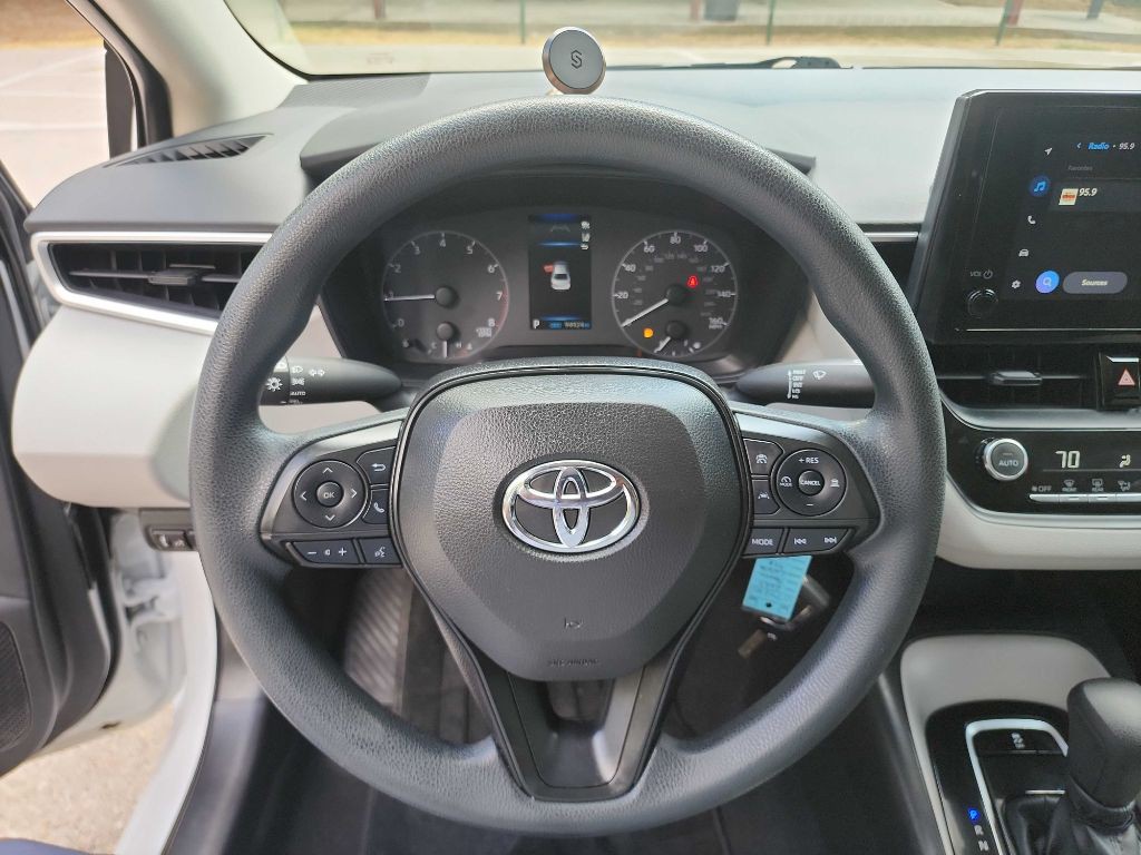 2023 Toyota Corolla Image 15