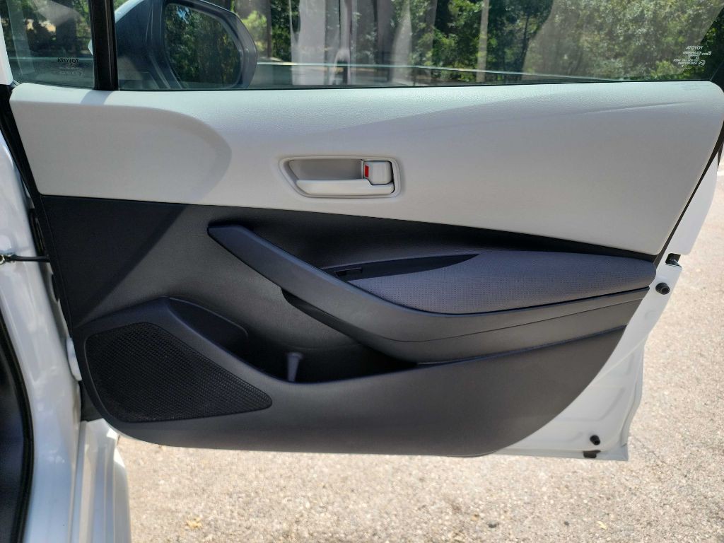 2023 Toyota Corolla Image 31