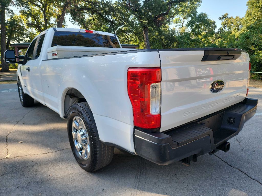 2017 Ford F-250 Image 5